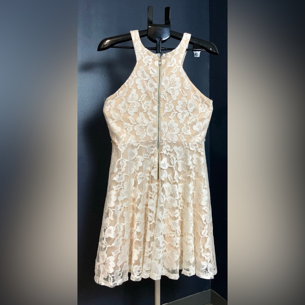 City Triangles Cream Dress - Picture 2 of 5